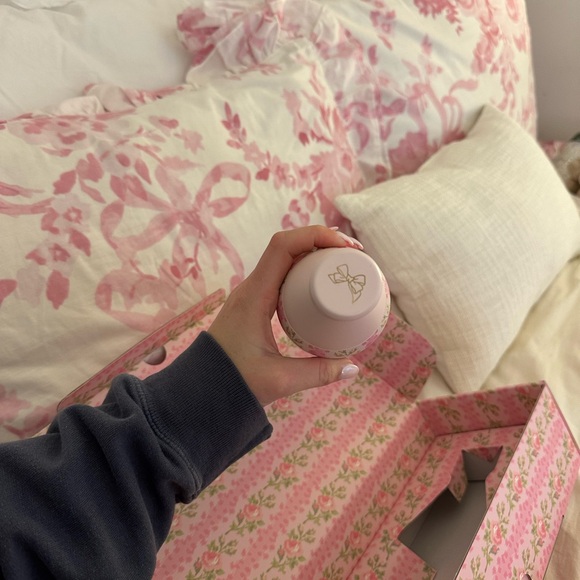 Loveshackfancy x Stanley 20 oz tumblr - Picture 4 of 11